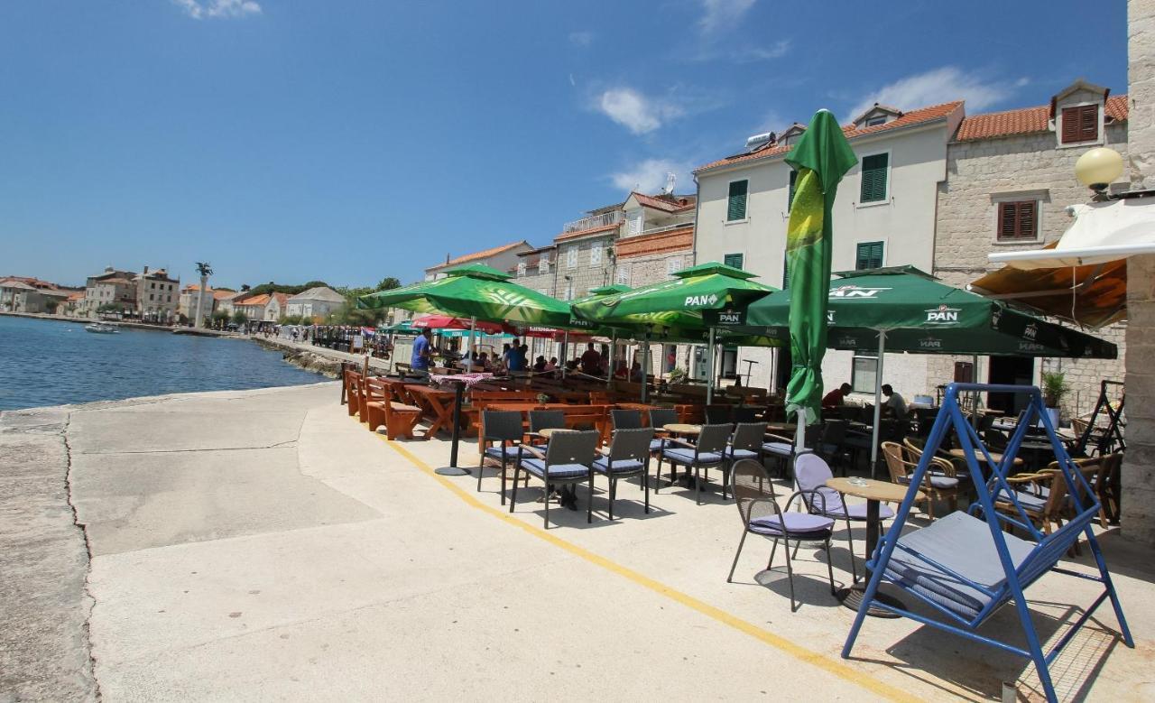 Seafront Apartments Karlo Kaštela المظهر الخارجي الصورة