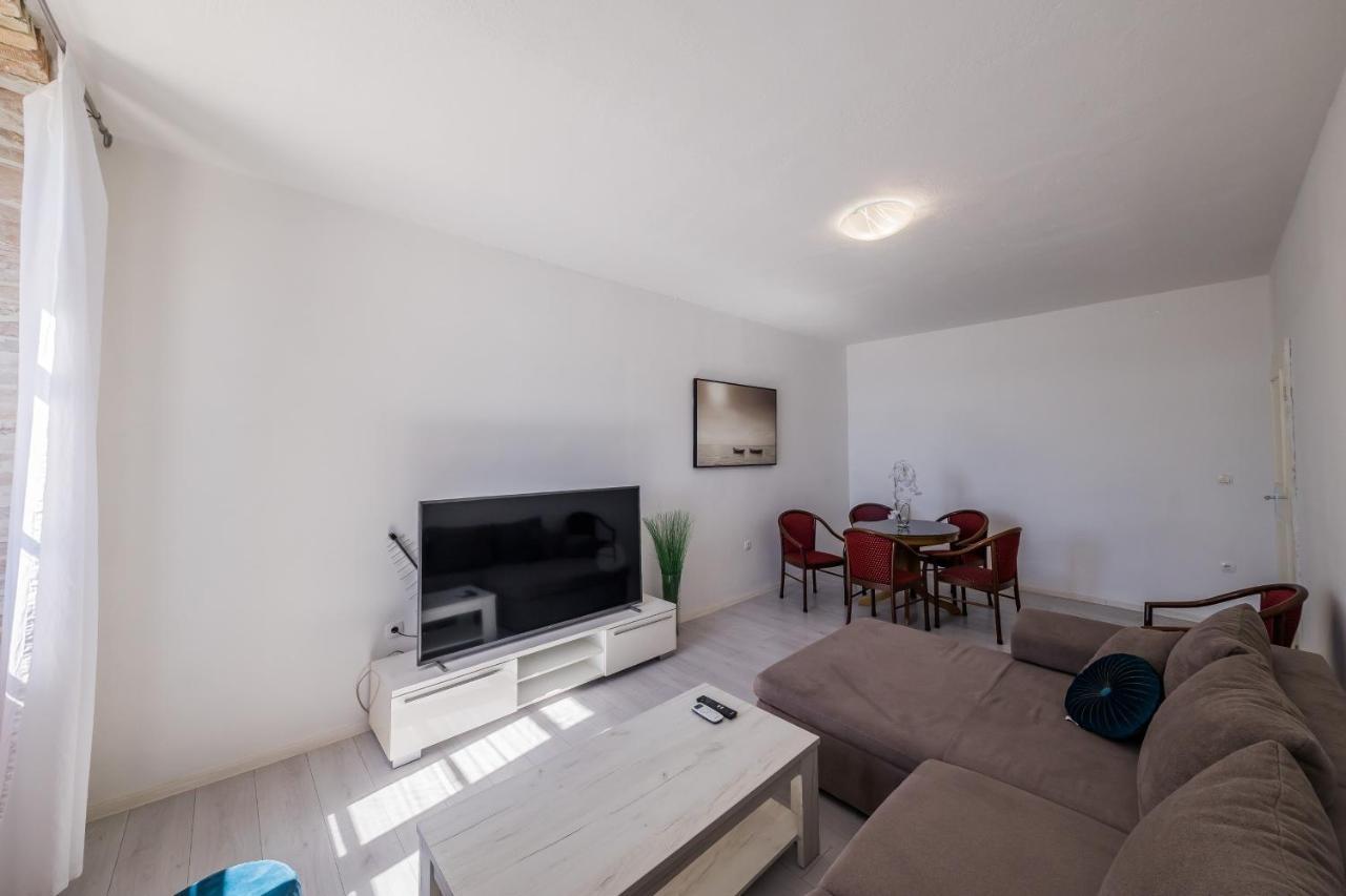 Seafront Apartments Karlo Kaštela المظهر الخارجي الصورة