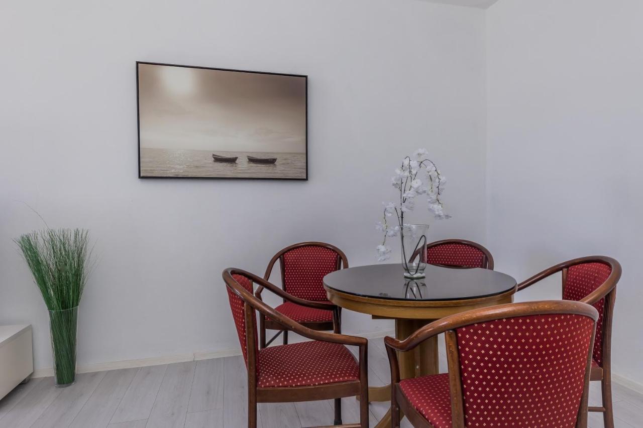 Seafront Apartments Karlo Kaštela المظهر الخارجي الصورة