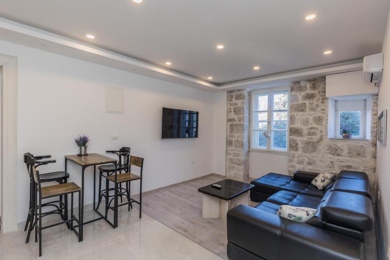 Seafront Apartments Karlo Kaštela المظهر الخارجي الصورة